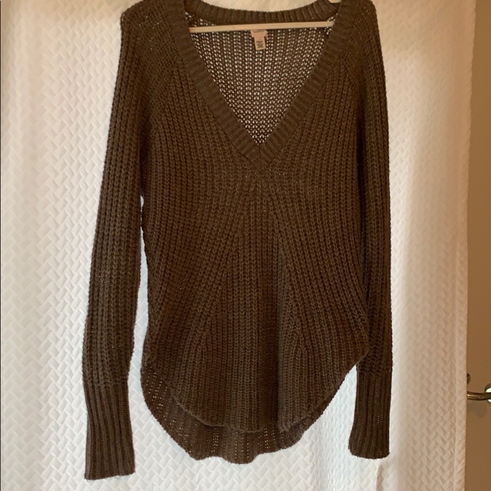 Grey sweater